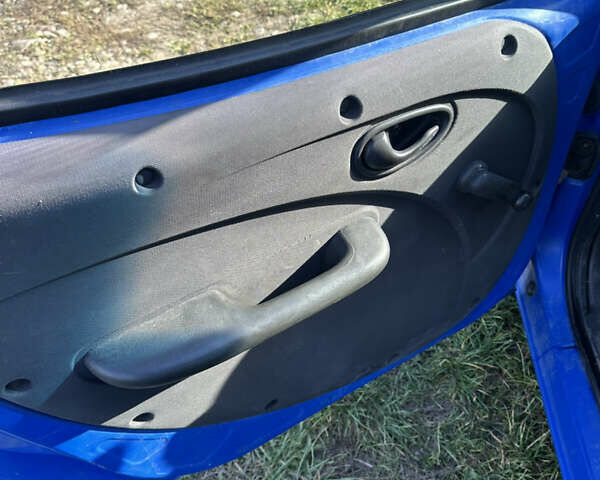 Синий Фиат Добло, объемом двигателя 1.25 л и пробегом 260 тыс. км за 2900 $, фото 7 на Automoto.ua