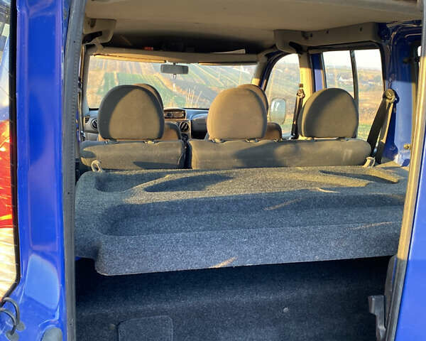 Синий Фиат Добло, объемом двигателя 1.6 л и пробегом 236 тыс. км за 4000 $, фото 5 на Automoto.ua