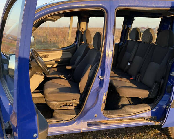 Синий Фиат Добло, объемом двигателя 1.6 л и пробегом 236 тыс. км за 4000 $, фото 7 на Automoto.ua