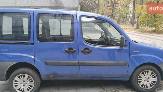 Синий Фиат Добло, объемом двигателя 1.4 л и пробегом 260 тыс. км за 3500 $, фото 2 на Automoto.ua