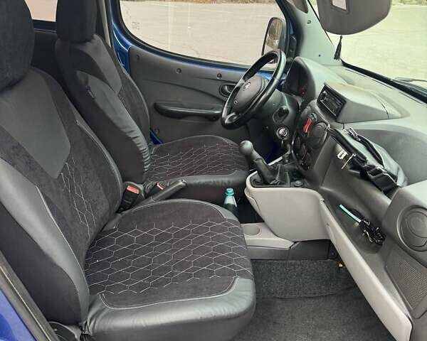 Синий Фиат Добло, объемом двигателя 1.3 л и пробегом 260 тыс. км за 5700 $, фото 4 на Automoto.ua