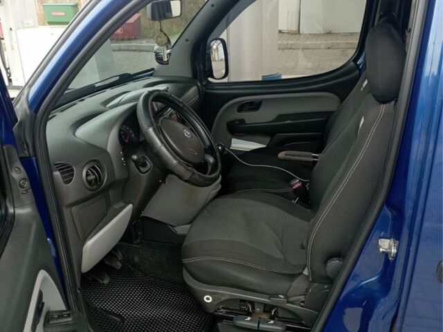 Синий Фиат Добло, объемом двигателя 1.9 л и пробегом 255 тыс. км за 5700 $, фото 6 на Automoto.ua