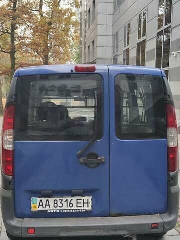 Синий Фиат Добло, объемом двигателя 1.4 л и пробегом 260 тыс. км за 3500 $, фото 1 на Automoto.ua