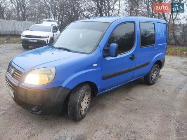 Синий Фиат Добло, объемом двигателя 1.9 л и пробегом 228 тыс. км за 3500 $, фото 1 на Automoto.ua