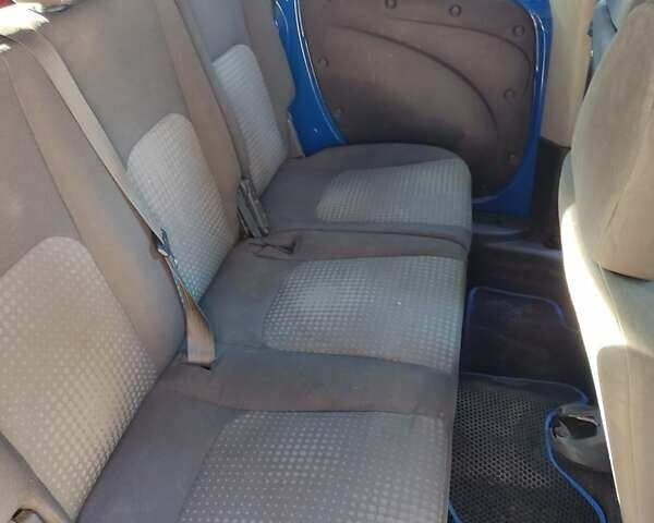 Синий Фиат Добло, объемом двигателя 1.4 л и пробегом 350 тыс. км за 3600 $, фото 5 на Automoto.ua