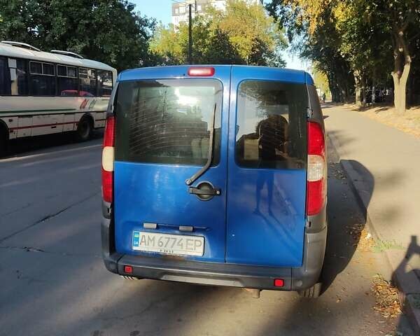 Синий Фиат Добло, объемом двигателя 1.4 л и пробегом 350 тыс. км за 3600 $, фото 3 на Automoto.ua