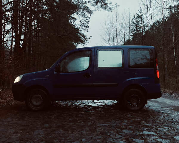 Синий Фиат Добло, объемом двигателя 1.25 л и пробегом 380 тыс. км за 5300 $, фото 5 на Automoto.ua