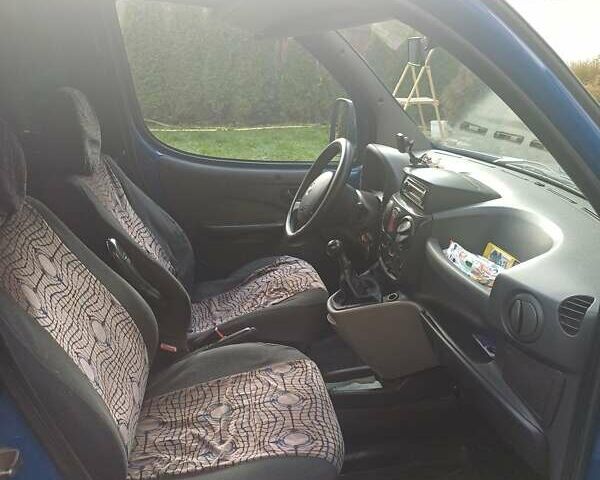 Синий Фиат Добло, объемом двигателя 1.25 л и пробегом 400 тыс. км за 4500 $, фото 4 на Automoto.ua