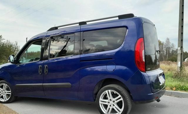 Синий Фиат Добло, объемом двигателя 1.6 л и пробегом 150 тыс. км за 9100 $, фото 13 на Automoto.ua