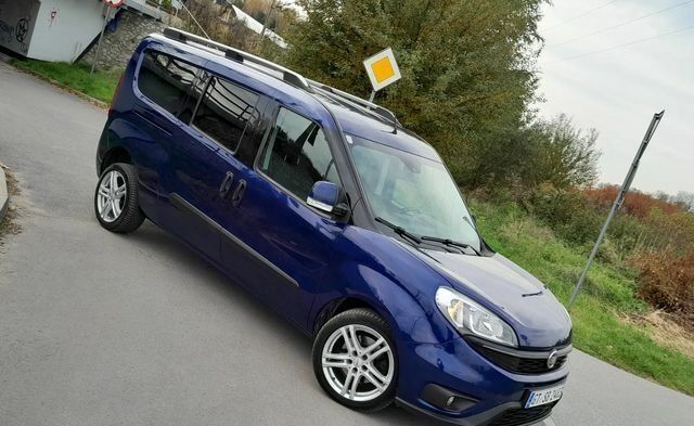 Синий Фиат Добло, объемом двигателя 1.6 л и пробегом 150 тыс. км за 9100 $, фото 18 на Automoto.ua