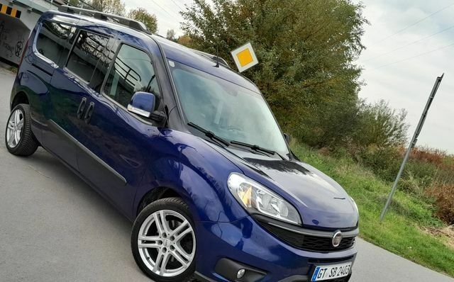 Синий Фиат Добло, объемом двигателя 1.6 л и пробегом 150 тыс. км за 9100 $, фото 9 на Automoto.ua