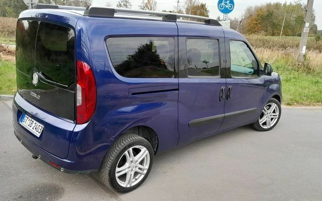 Синий Фиат Добло, объемом двигателя 1.6 л и пробегом 150 тыс. км за 9100 $, фото 11 на Automoto.ua