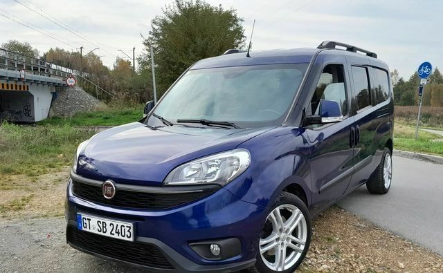 Синий Фиат Добло, объемом двигателя 1.6 л и пробегом 150 тыс. км за 9100 $, фото 19 на Automoto.ua