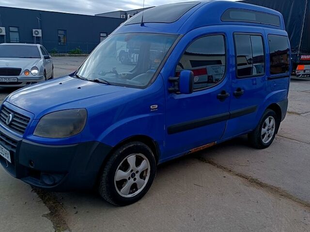 Синий Фиат Добло, объемом двигателя 1.2 л и пробегом 324 тыс. км за 3500 $, фото 10 на Automoto.ua