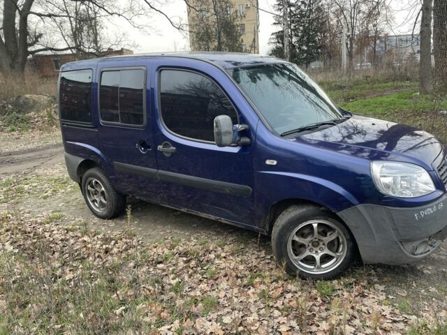 Синий Фиат Добло, объемом двигателя 0 л и пробегом 235 тыс. км за 3299 $, фото 5 на Automoto.ua