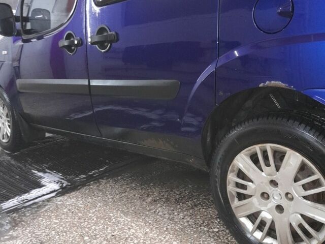 Синій Фіат Добло, об'ємом двигуна 1.4 л та пробігом 281 тис. км за 3500 $, фото 5 на Automoto.ua