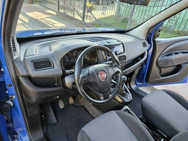 Синий Фиат Добло, объемом двигателя 1.4 л и пробегом 145 тыс. км за 7100 $, фото 8 на Automoto.ua