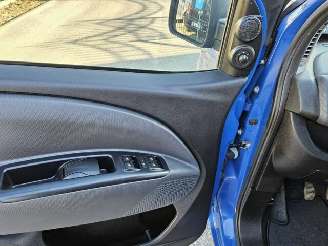 Синий Фиат Добло, объемом двигателя 1.4 л и пробегом 145 тыс. км за 7100 $, фото 15 на Automoto.ua