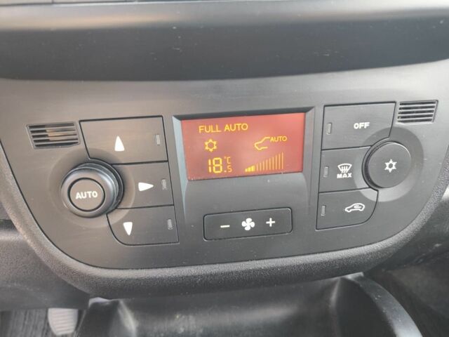 Синий Фиат Добло, объемом двигателя 2 л и пробегом 180 тыс. км за 5500 $, фото 12 на Automoto.ua