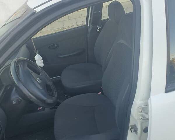 Белый Фиат Палио, объемом двигателя 1.2 л и пробегом 297 тыс. км за 1999 $, фото 4 на Automoto.ua