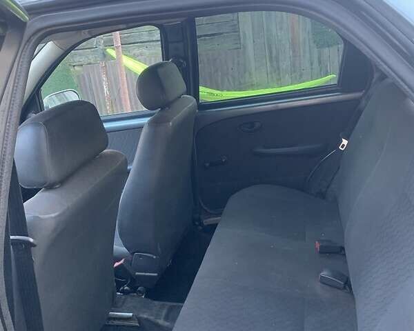 Сірий Фіат Паліо, об'ємом двигуна 1 л та пробігом 268 тис. км за 1850 $, фото 8 на Automoto.ua