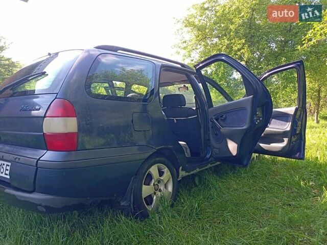 Синий Фиат Палио, объемом двигателя 1.2 л и пробегом 345 тыс. км за 1900 $, фото 3 на Automoto.ua