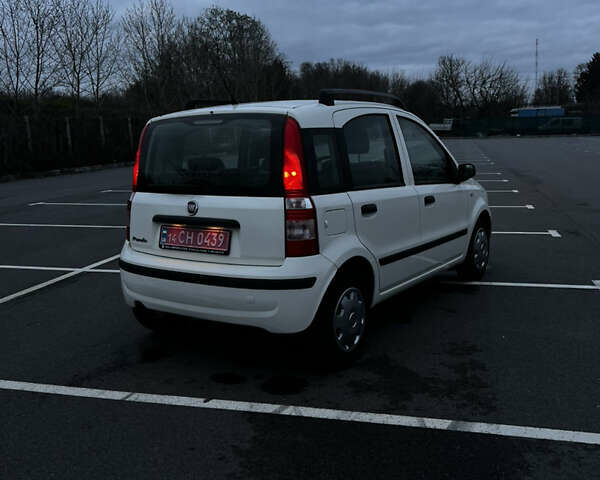 Білий Фіат Панда, об'ємом двигуна 1.2 л та пробігом 124 тис. км за 3900 $, фото 59 на Automoto.ua