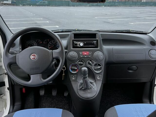 Білий Фіат Панда, об'ємом двигуна 1.2 л та пробігом 124 тис. км за 3900 $, фото 2 на Automoto.ua