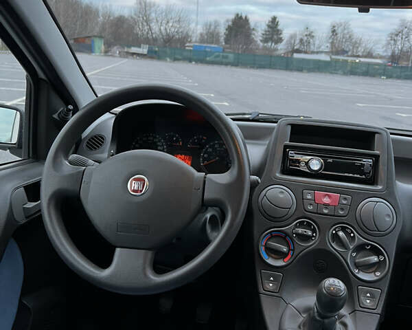 Білий Фіат Панда, об'ємом двигуна 1.2 л та пробігом 124 тис. км за 3900 $, фото 54 на Automoto.ua