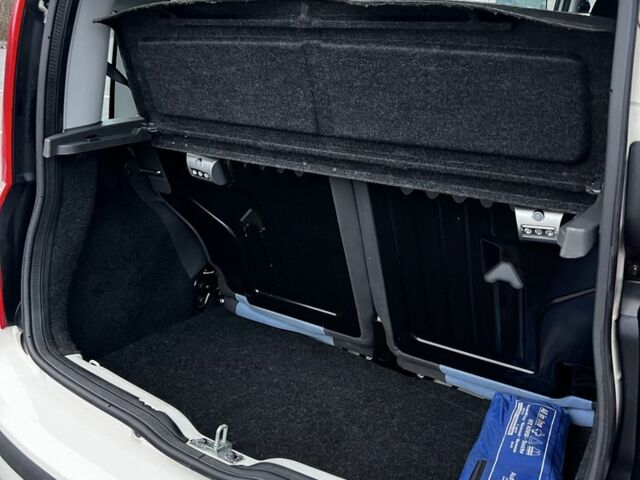 Білий Фіат Панда, об'ємом двигуна 1.2 л та пробігом 124 тис. км за 3900 $, фото 4 на Automoto.ua
