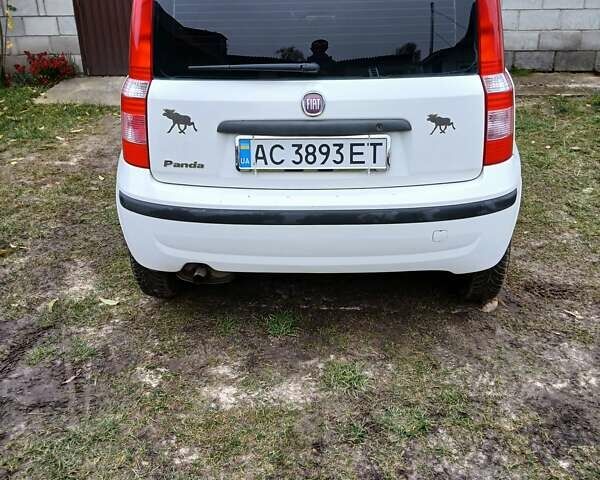 Белый Фиат Панда, объемом двигателя 1.2 л и пробегом 181 тыс. км за 3900 $, фото 1 на Automoto.ua