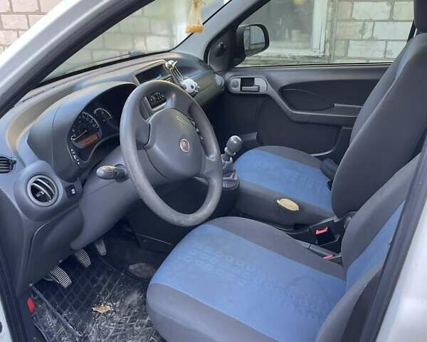 Белый Фиат Панда, объемом двигателя 1.24 л и пробегом 197 тыс. км за 3000 $, фото 1 на Automoto.ua