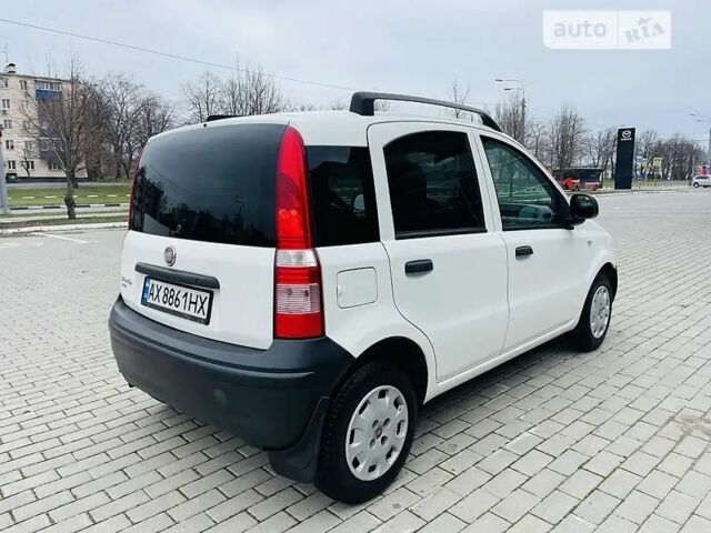 Белый Фиат Панда, объемом двигателя 1.2 л и пробегом 228 тыс. км за 4427 $, фото 1 на Automoto.ua