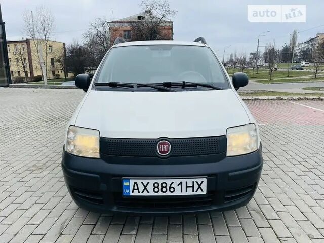 Белый Фиат Панда, объемом двигателя 1.2 л и пробегом 228 тыс. км за 4427 $, фото 5 на Automoto.ua