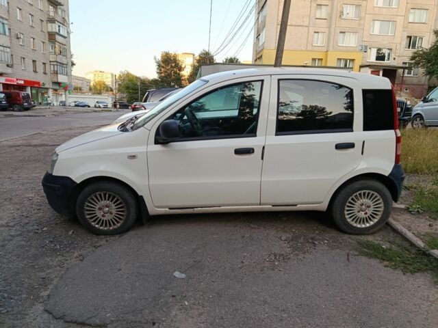 Білий Фіат Панда, об'ємом двигуна 1.2 л та пробігом 180 тис. км за 3198 $, фото 3 на Automoto.ua