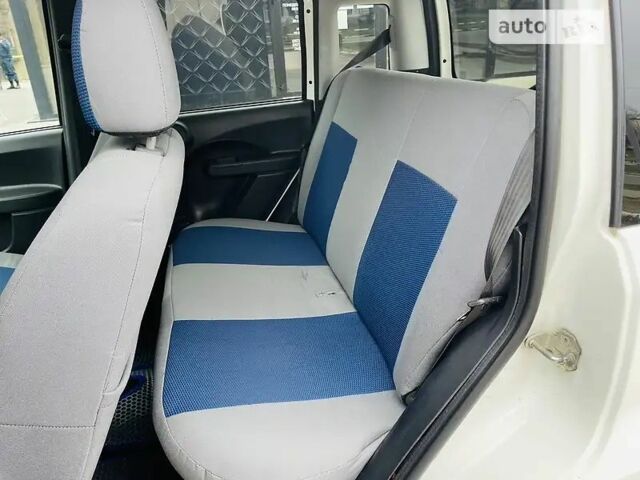 Белый Фиат Панда, объемом двигателя 1.2 л и пробегом 228 тыс. км за 4427 $, фото 10 на Automoto.ua