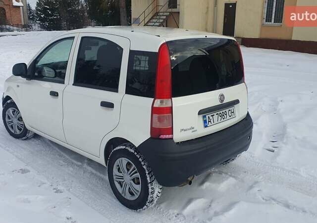 Белый Фиат Панда, объемом двигателя 1.24 л и пробегом 134 тыс. км за 4000 $, фото 2 на Automoto.ua