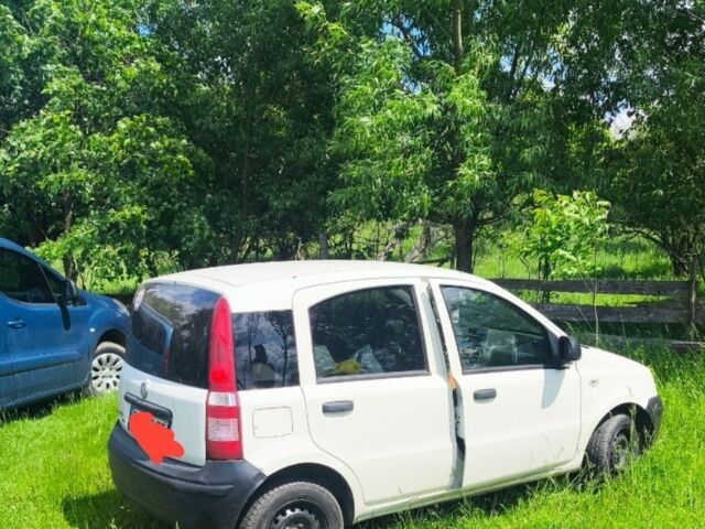 Белый Фиат Панда, объемом двигателя 1.2 л и пробегом 240 тыс. км за 3700 $, фото 2 на Automoto.ua