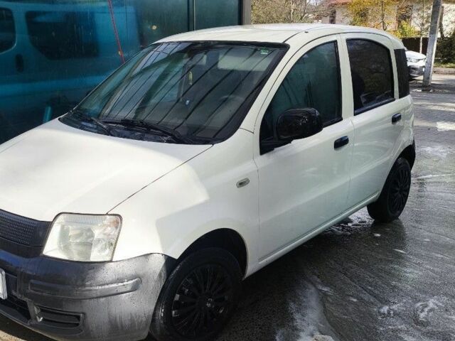 Білий Фіат Панда, об'ємом двигуна 1.2 л та пробігом 242 тис. км за 2700 $, фото 1 на Automoto.ua