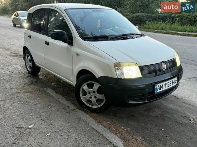 Белый Фиат Панда, объемом двигателя 1.24 л и пробегом 119 тыс. км за 2950 $, фото 2 на Automoto.ua