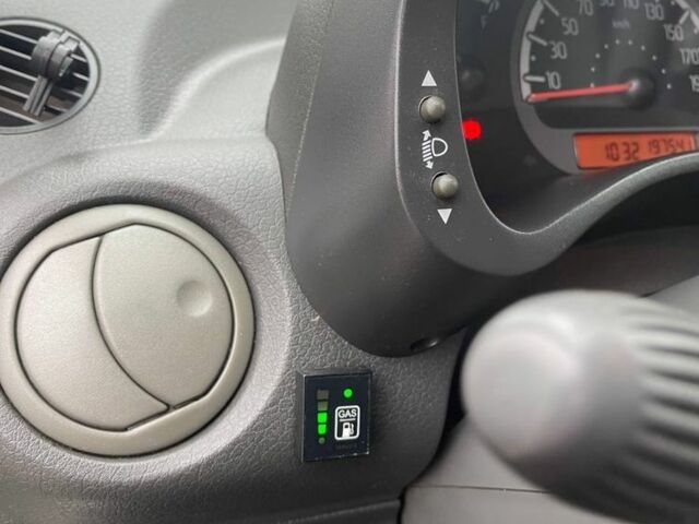 Белый Фиат Панда, объемом двигателя 1.2 л и пробегом 195 тыс. км за 2700 $, фото 10 на Automoto.ua