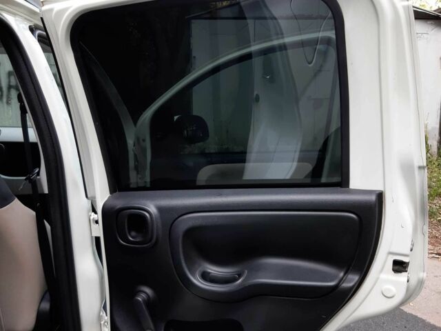 Белый Фиат Панда, объемом двигателя 0.9 л и пробегом 165 тыс. км за 4999 $, фото 18 на Automoto.ua