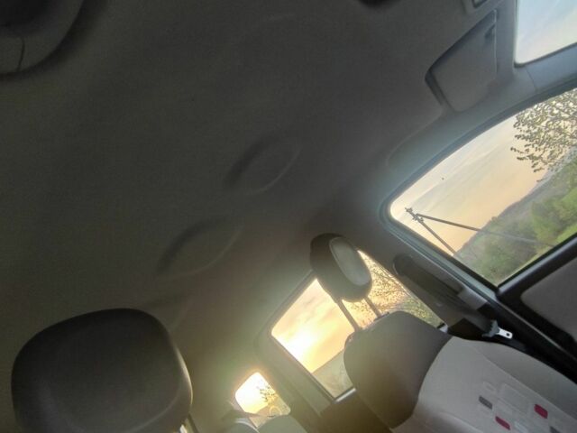 Белый Фиат Панда, объемом двигателя 0.9 л и пробегом 156 тыс. км за 3750 $, фото 2 на Automoto.ua