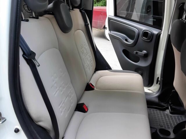 Белый Фиат Панда, объемом двигателя 0.9 л и пробегом 165 тыс. км за 4999 $, фото 16 на Automoto.ua