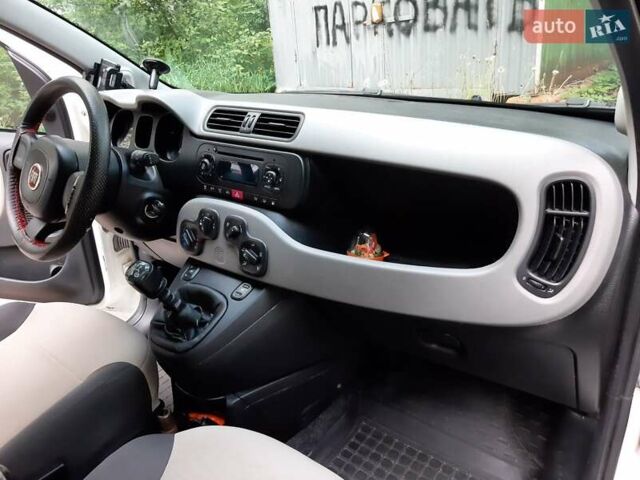 Білий Фіат Панда, об'ємом двигуна 0.9 л та пробігом 165 тис. км за 5200 $, фото 11 на Automoto.ua