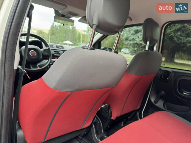 Белый Фиат Панда, объемом двигателя 1.24 л и пробегом 138 тыс. км за 4999 $, фото 46 на Automoto.ua