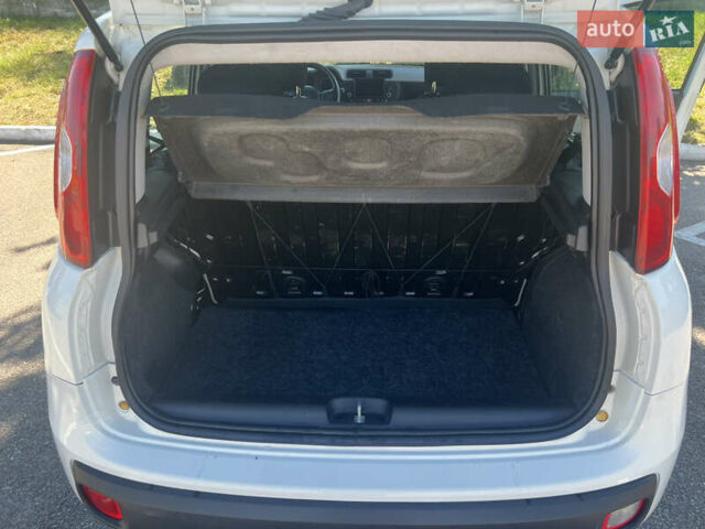 Белый Фиат Панда, объемом двигателя 0.9 л и пробегом 191 тыс. км за 5500 $, фото 17 на Automoto.ua