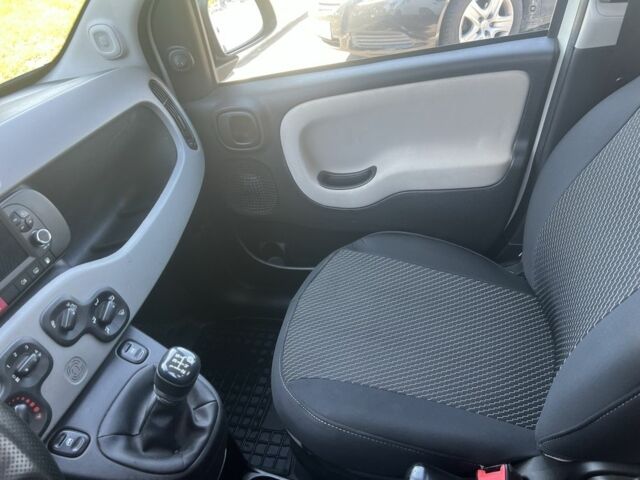 Белый Фиат Панда, объемом двигателя 0.9 л и пробегом 191 тыс. км за 5500 $, фото 10 на Automoto.ua