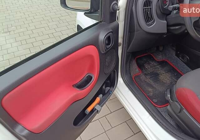 Белый Фиат Панда, объемом двигателя 0.9 л и пробегом 154 тыс. км за 8500 $, фото 4 на Automoto.ua