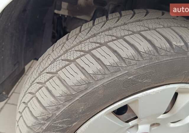 Белый Фиат Панда, объемом двигателя 0.9 л и пробегом 154 тыс. км за 8500 $, фото 8 на Automoto.ua